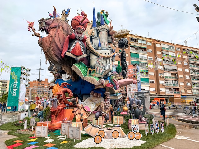 prepara-tu-maleta-para-vivir-las-fallas-de-valencia